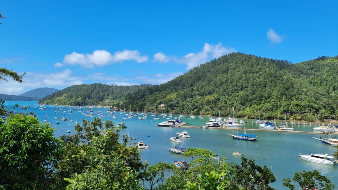 Com Area Gourmet Ubatuba